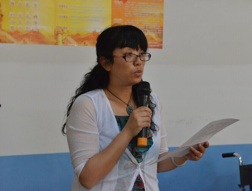 图为李冠宏同志任职前表态